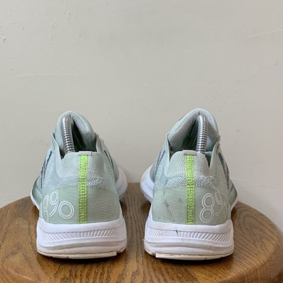 New Balance Women’s 890 V7 W890BG7 Mint Green & White Running Shoes Size 9.5 - Picture 4 of 7